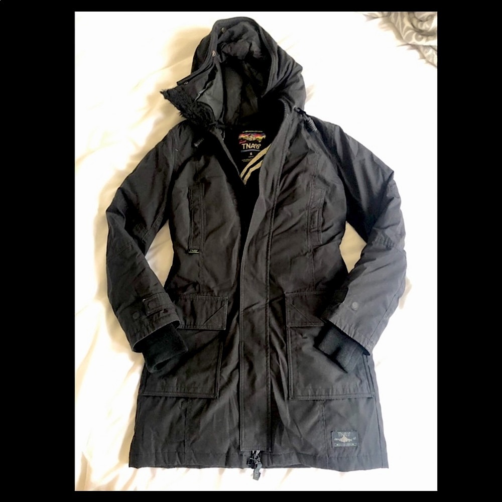 Aritzia down winter coat! Size S & super warm
